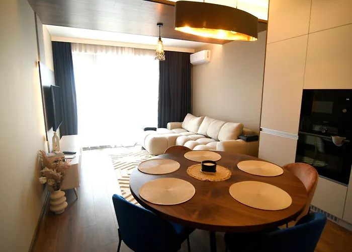 Complex Bella דירה