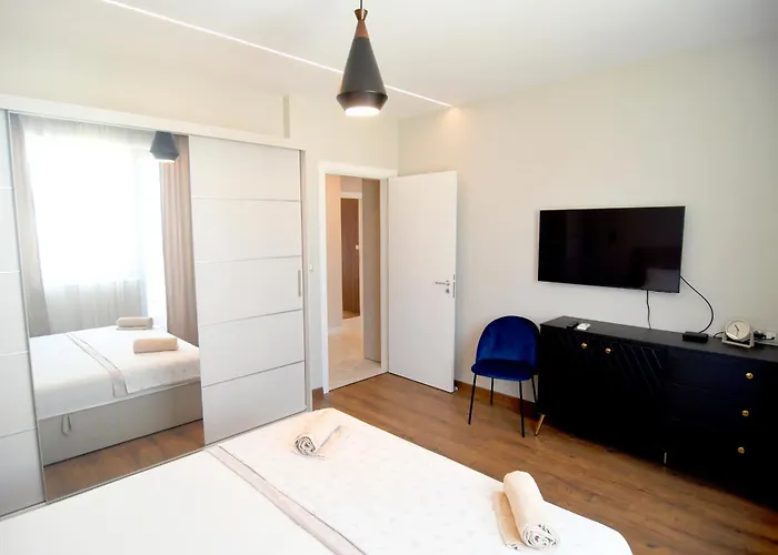 Complex Bella דירה